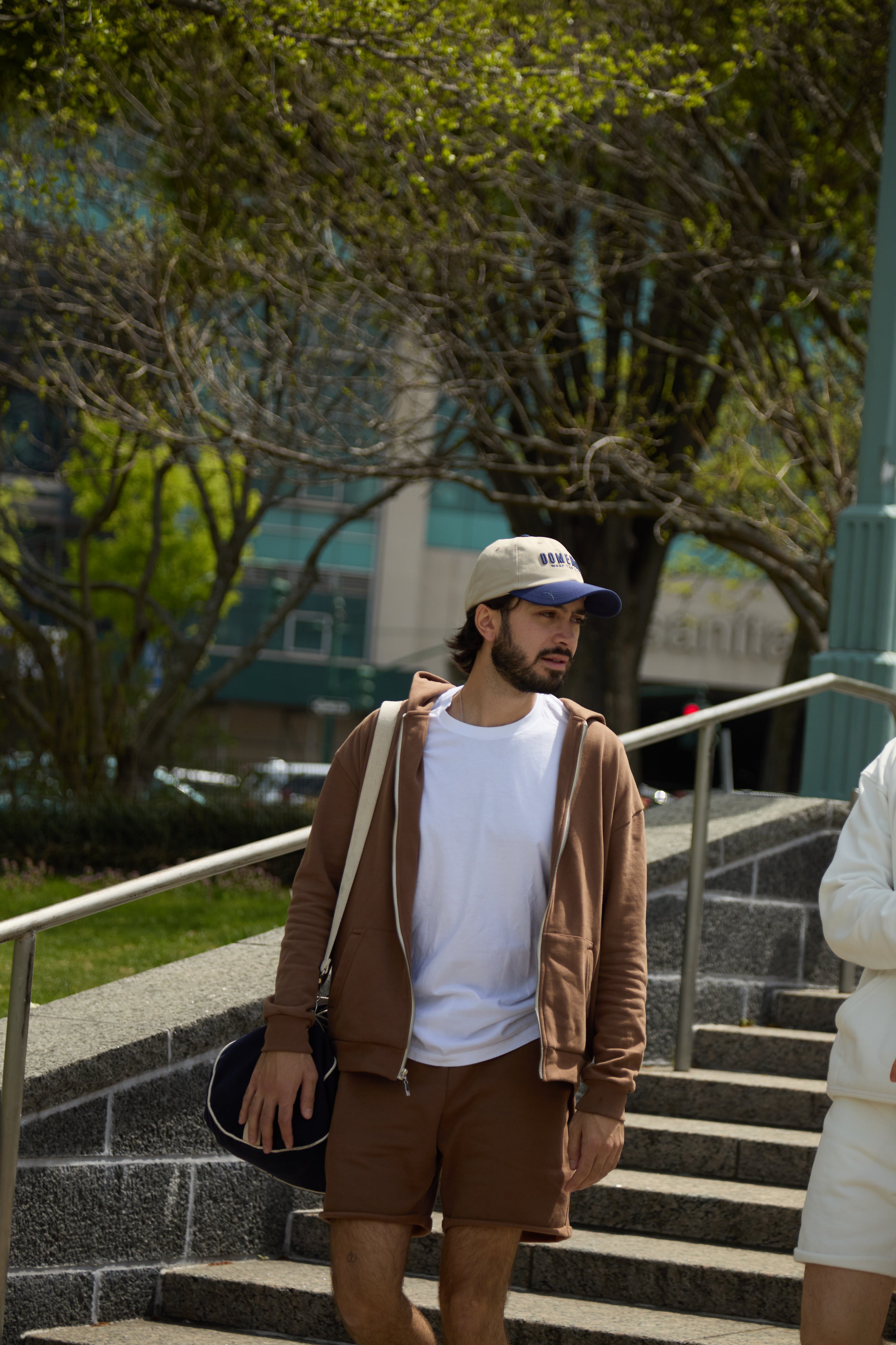 HOODIE DE CREMALLERA CAFÉ - UNISEX-4