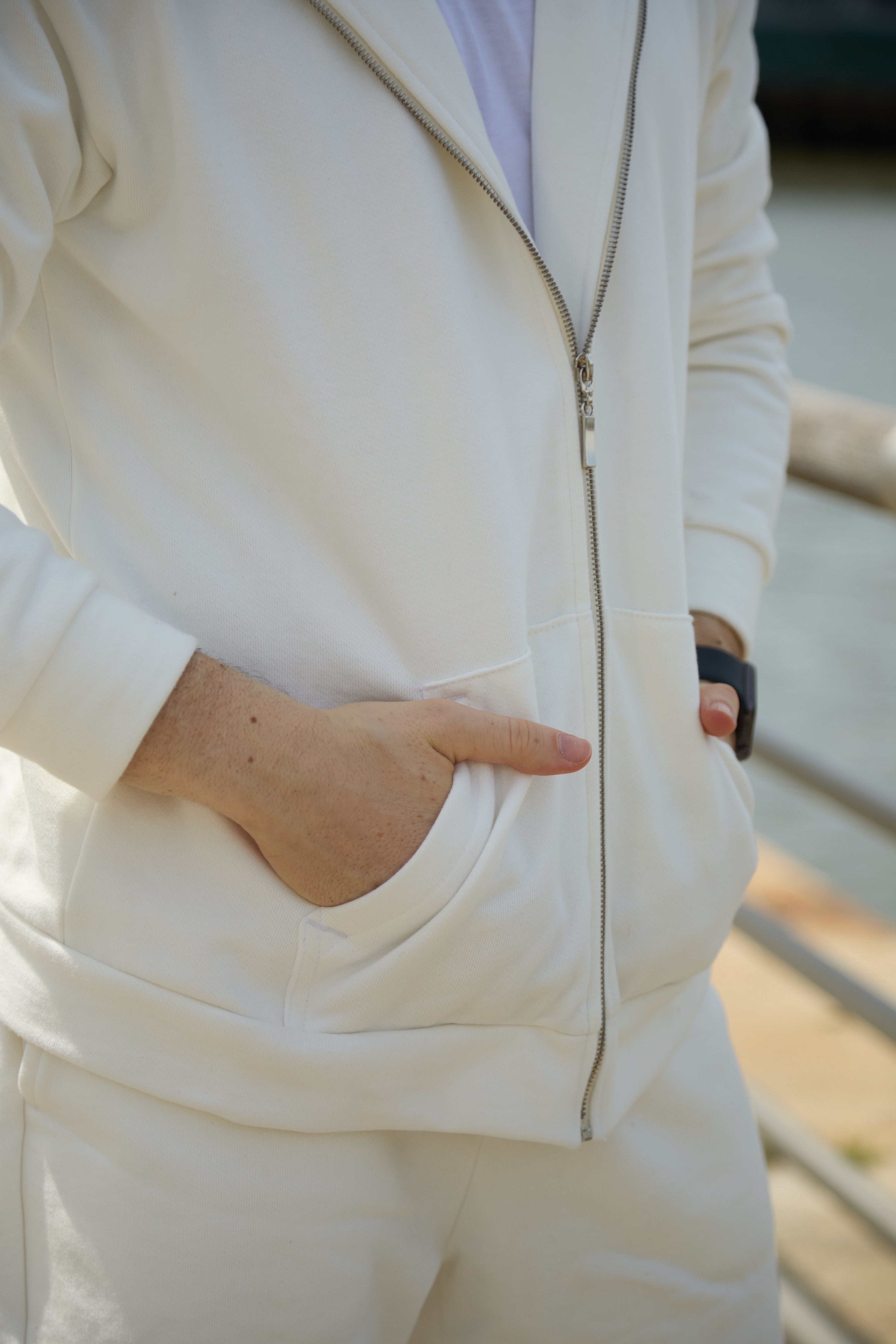 HOODIE DE CREMALLERA CREMA - UNISEX-9