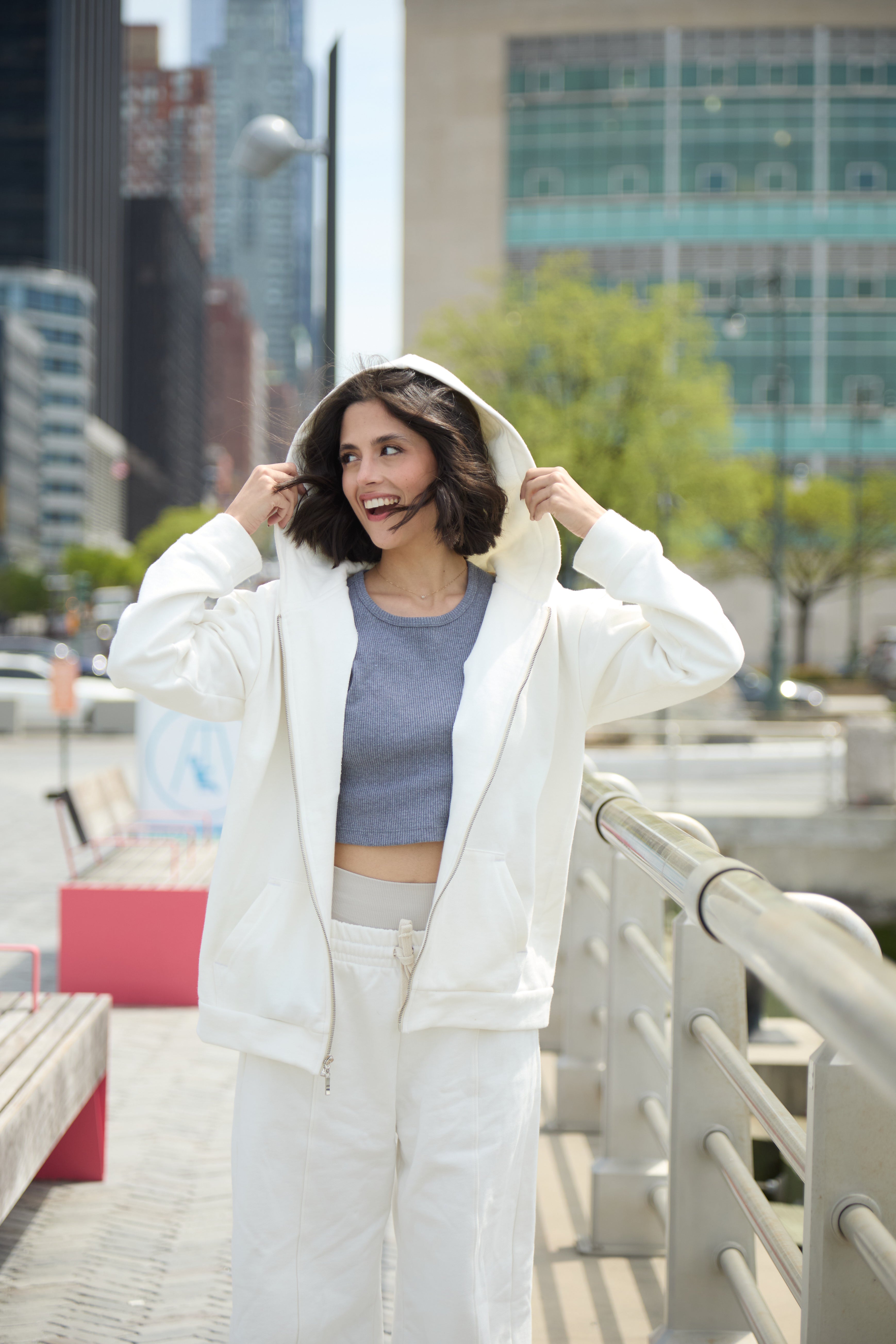 HOODIE DE CREMALLERA CREMA - UNISEX-4