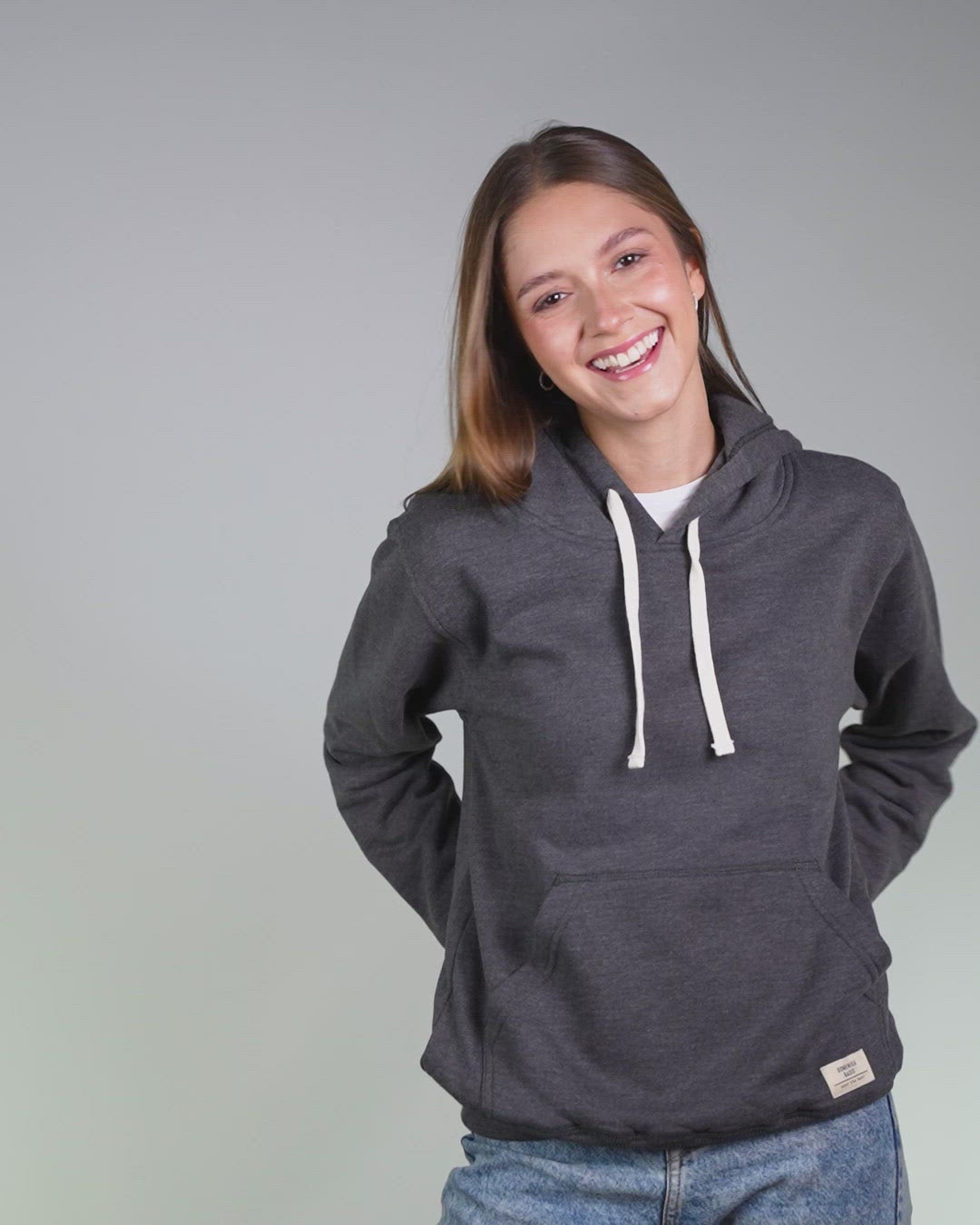 HOODIE GRIS OSCURO UNISEX- BÁSICO-6